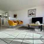 Duplex 70m2 - Vue Cite Medievale - Parking Gratuit Apartmán *