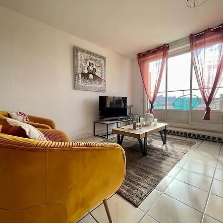 Duplex 70m2 - Vue Cite Medievale - Parking Gratuit *